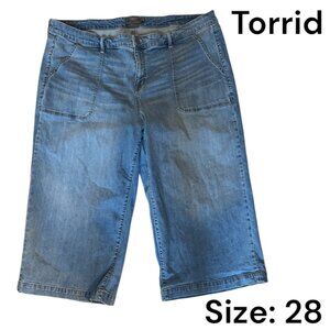 TORRID HIGH RISE - CROP - WIDE LEG - VINTAGE STRETCH JEANS  PLUS SIZE: 28